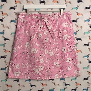 Jones wear sport woman’s skirt